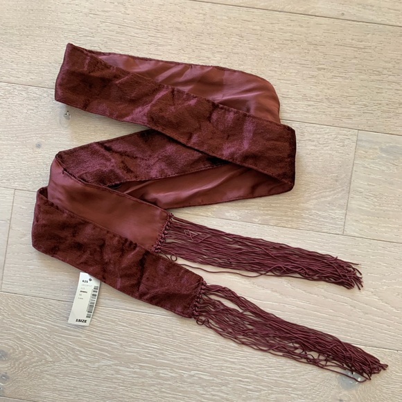 Velvet Burgundy Belt *NEW* - Picture 3 of 3